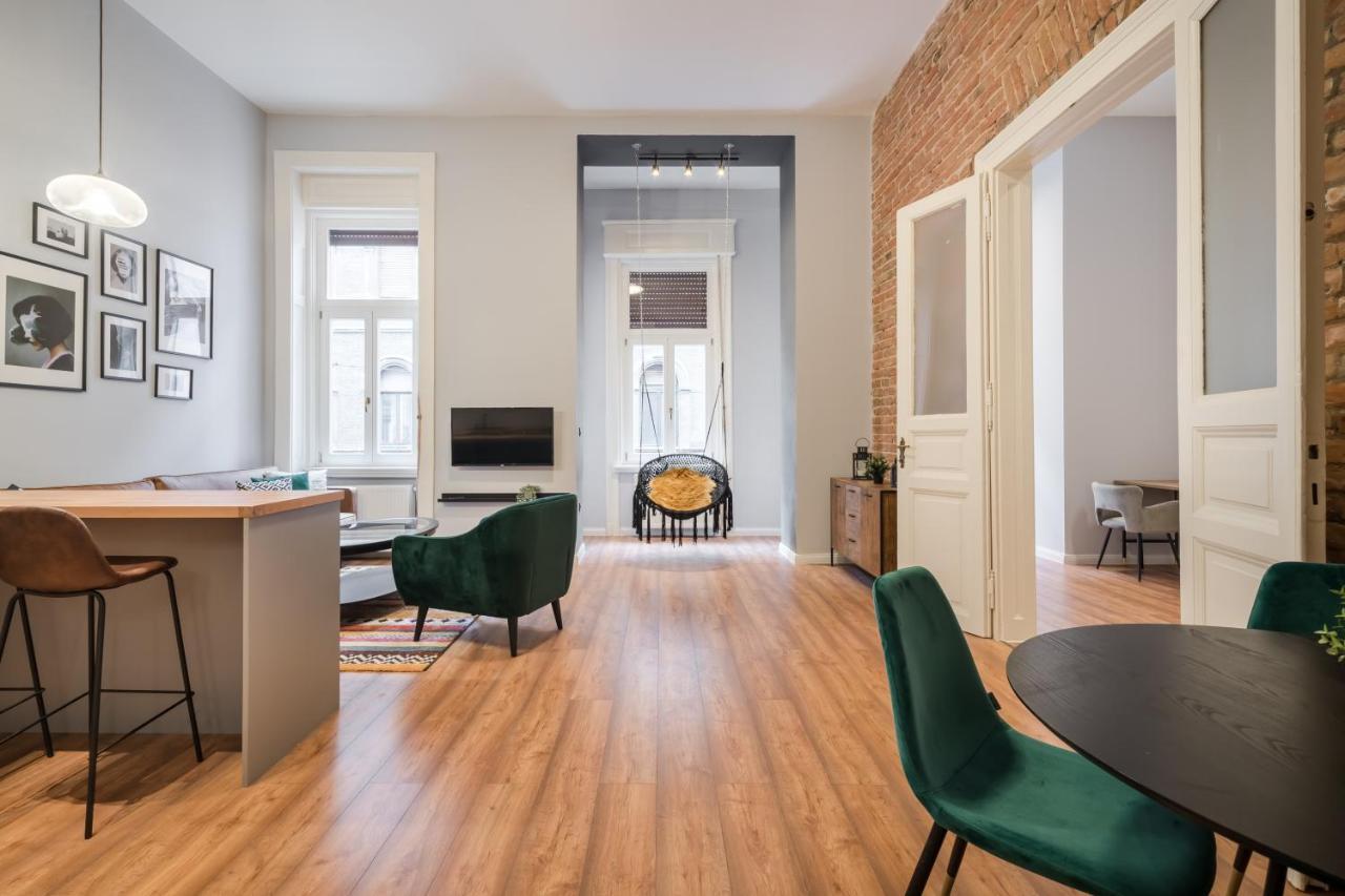 A32 Boutique Apartments, Best Location By Bqa Budapest Bagian luar foto