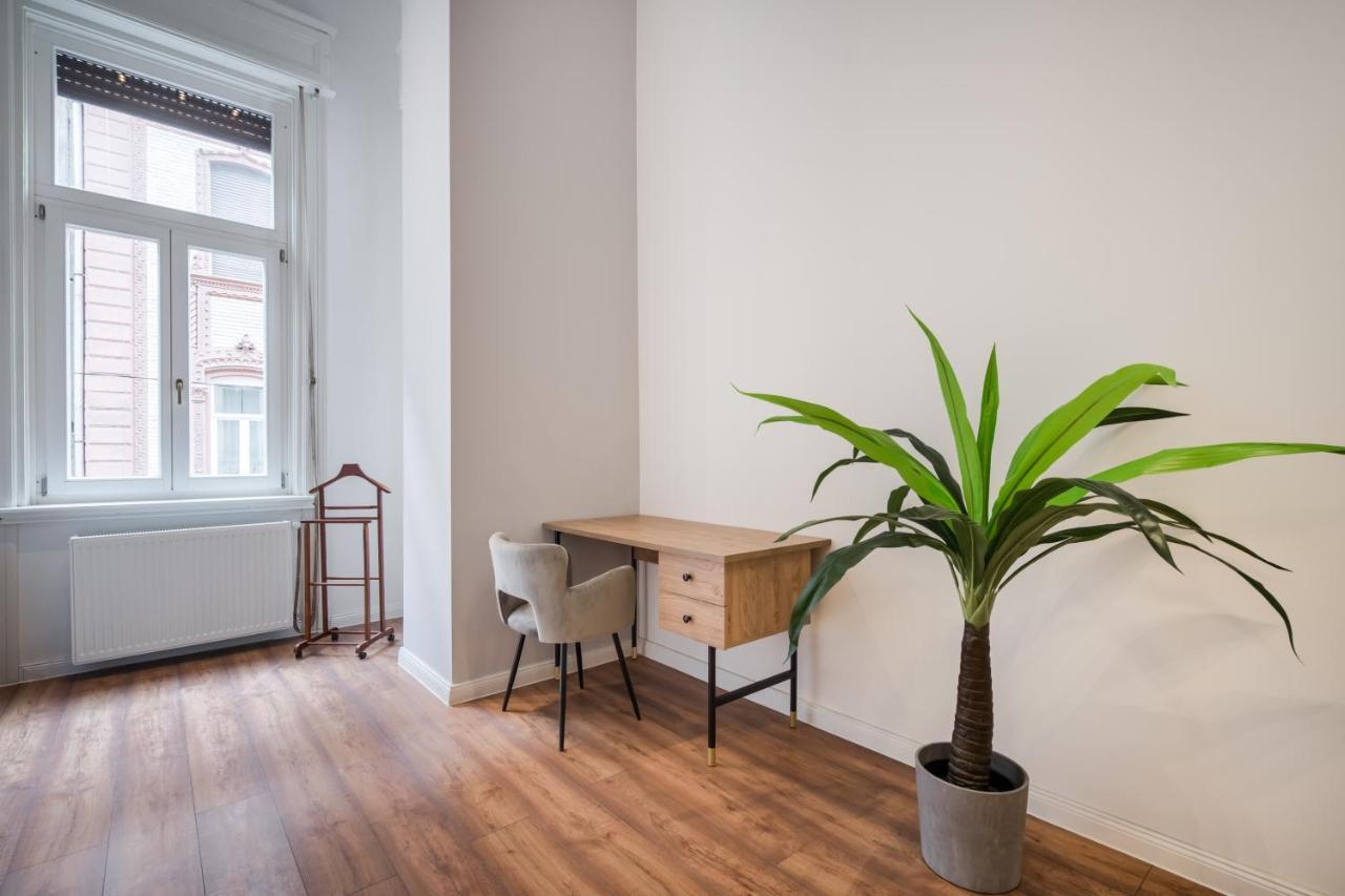 A32 Boutique Apartments, Best Location By Bqa Budapest Bagian luar foto