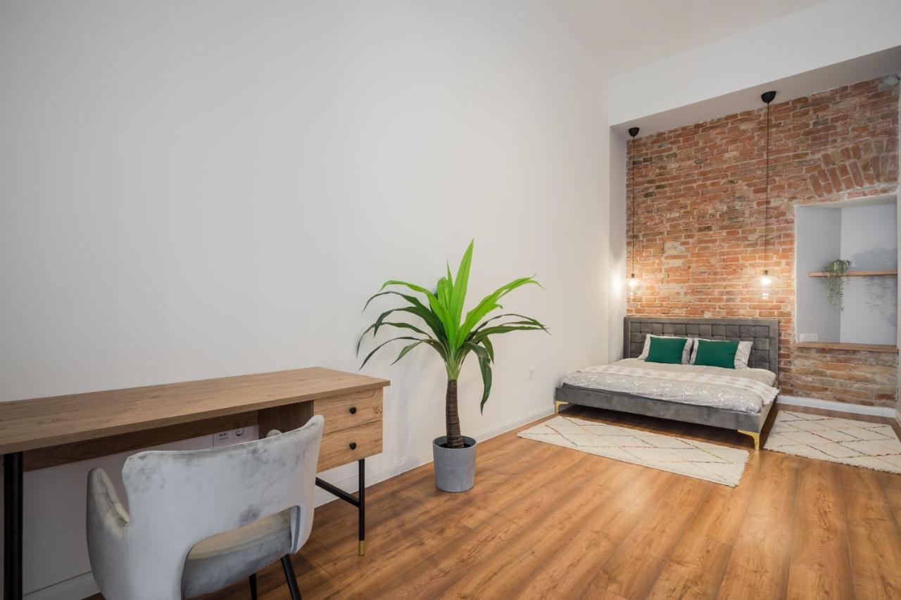 A32 Boutique Apartments, Best Location By Bqa Budapest Bagian luar foto